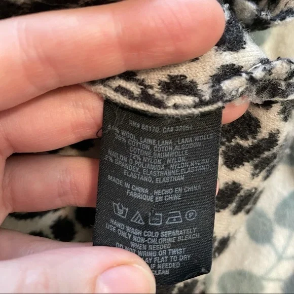 ANTHROPOLOGIE Moth Wool Cotton Blend Long Open Sleeveless Cardigan Sweater XS/S - Picture 8 of 8